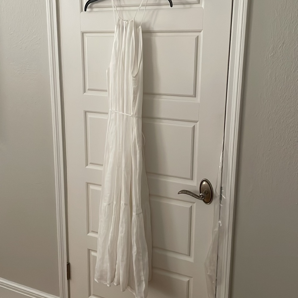 White linen maxi dress - Picture 2 of 4